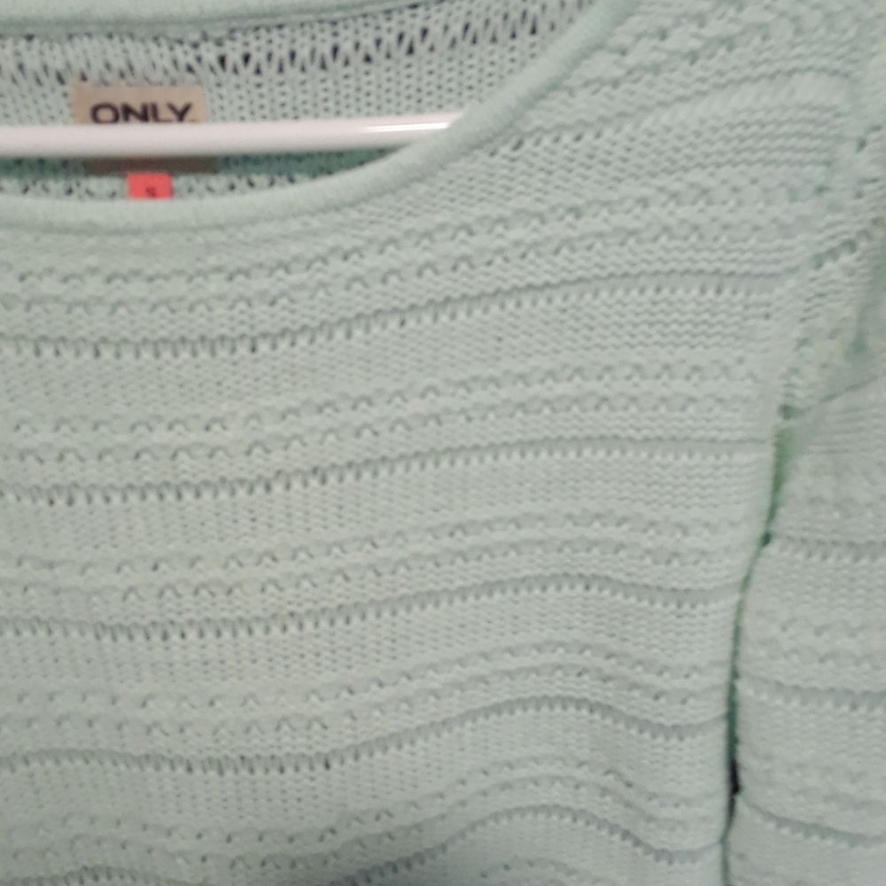 Machine Knit Sweater - Picture 2 of 2